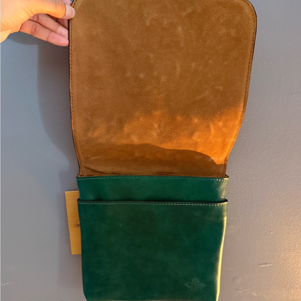 Patricia Nash- Green Tooled Leather Crossbody Bag - Picture 5 of 5